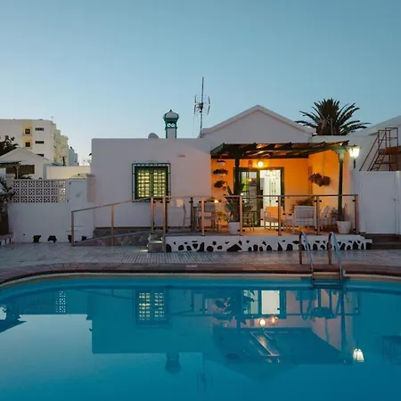 Ferienhaus In Mit Terrasse Und Gemeinschaftlichem Pool Nyaraló